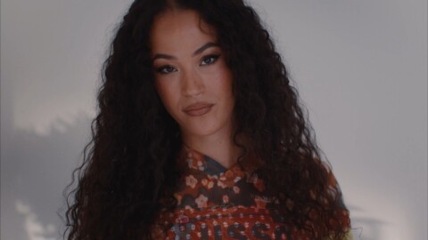 Calvin Harris Feat. Jazzy "Satisfy" (Official Visualiser) directed by Erik He